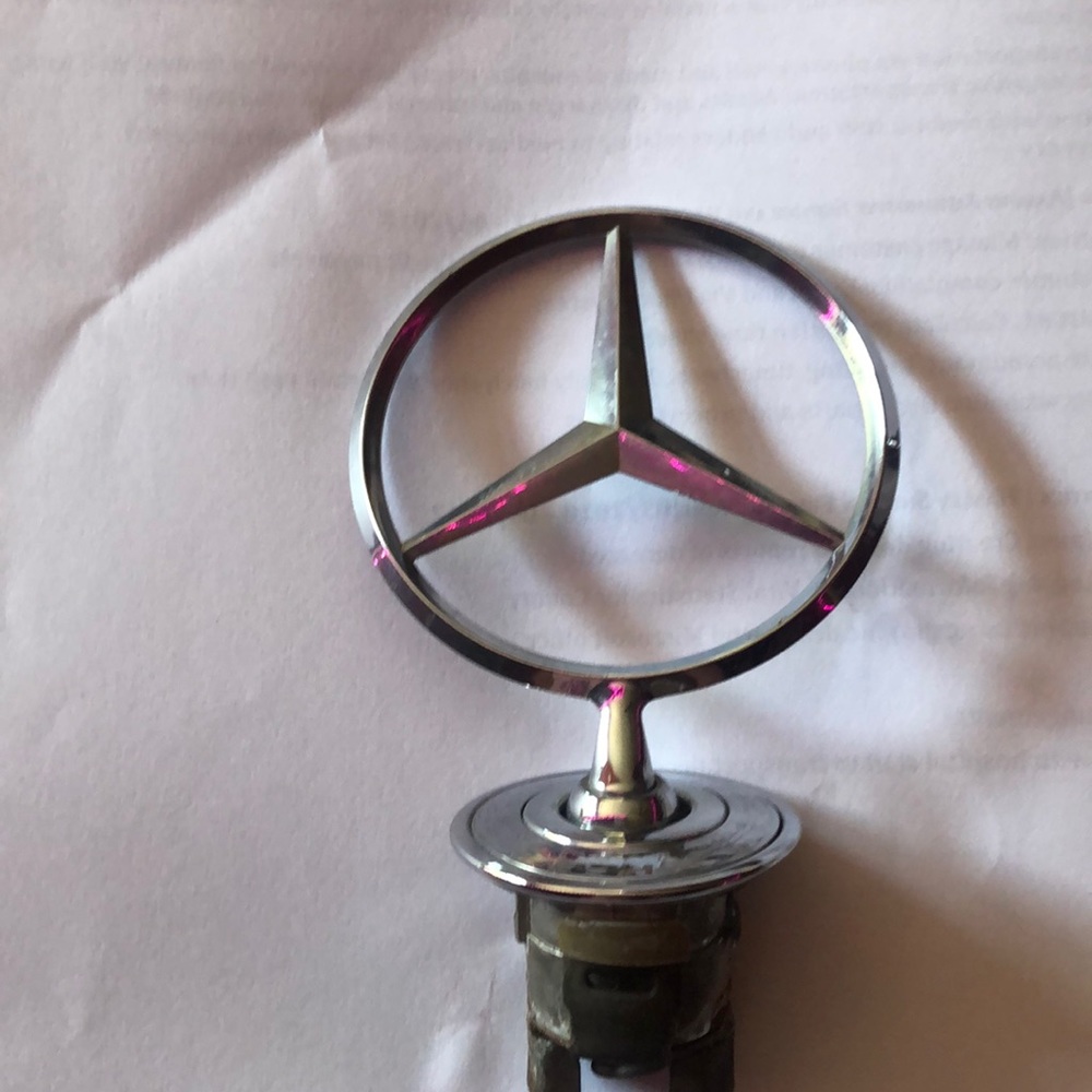 Mercedes Emblem